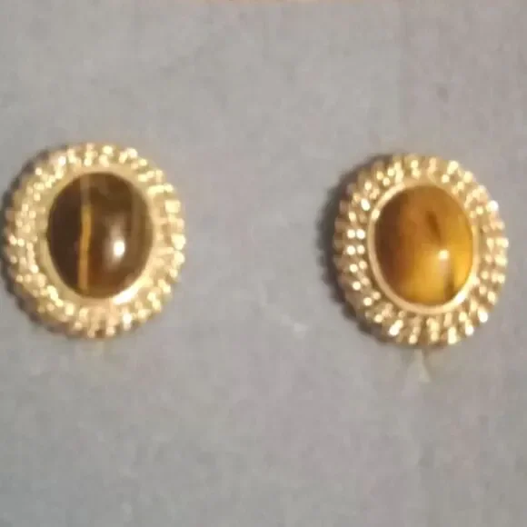 🩷Vintage Avon signed tigers eye clip on earrings - Picture 1 of 2